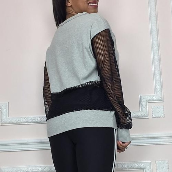 NEW sporty cute sheer sleeves and waist top - Picture 3 of 3